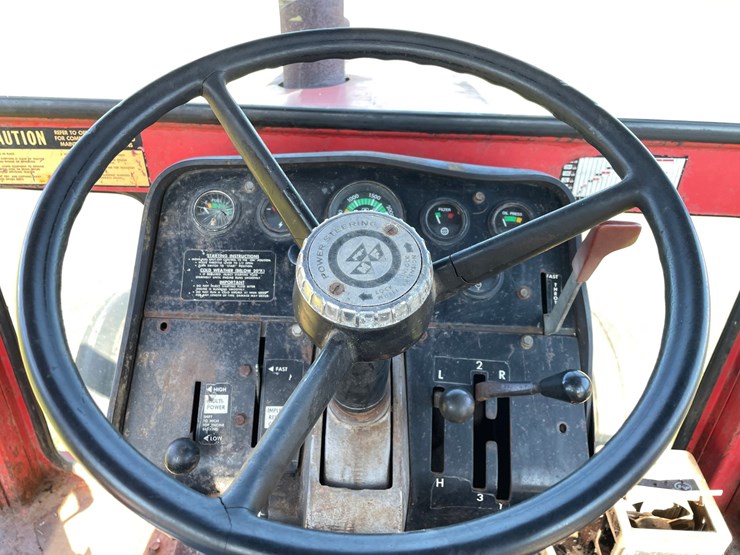 massey-ferguson-1085-image-39