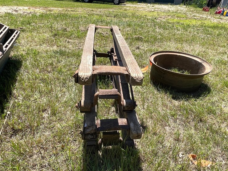 #3312-•-(2)-horse-buggy-springs-image-6