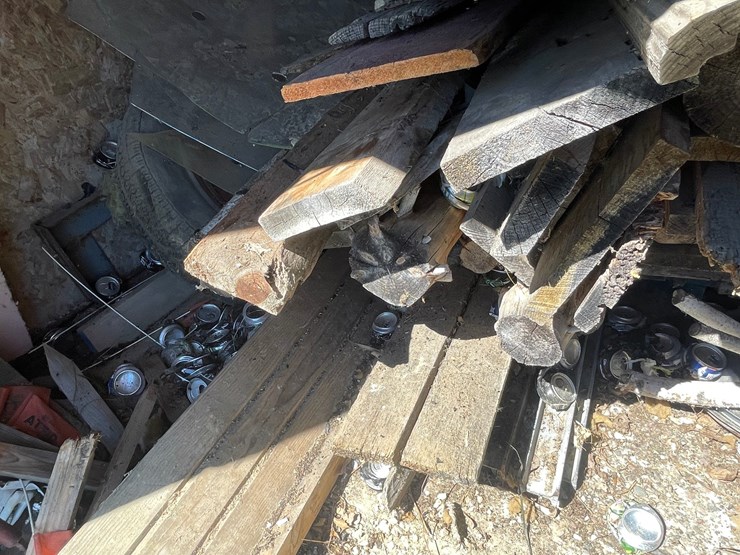 #3228-•-contents-of-shed-image-9