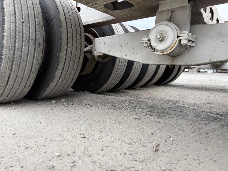 1997-murray-2347-lowboy-equipment-trailer-image-23