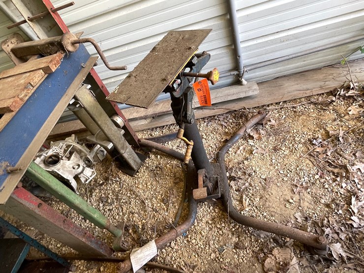 #3319-•-hydraulic-stand-on-wheels-image-2