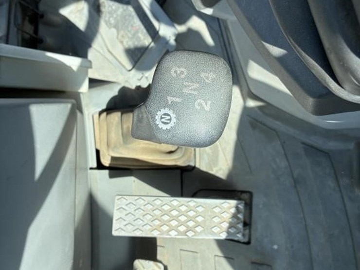 2008-caterpillar-430e-image-32