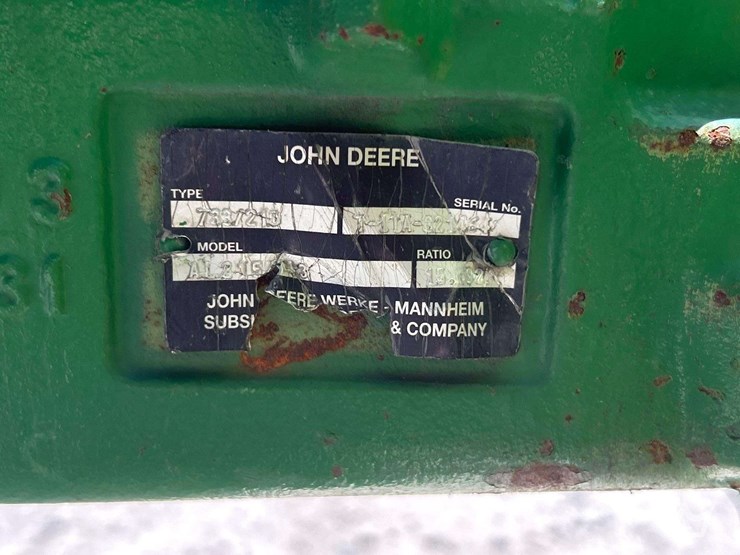 2014-john-deere-6125m-image-7
