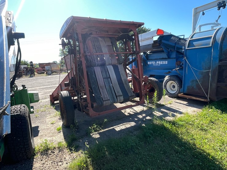 #1025-•-allis-chalmers-10-roto-baler-image-7
