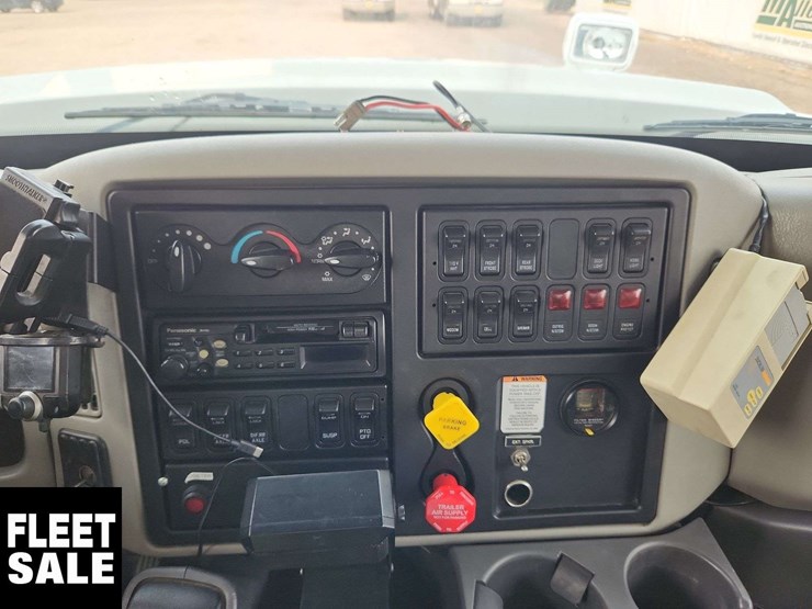 2010-international-workstar-7500-image-14