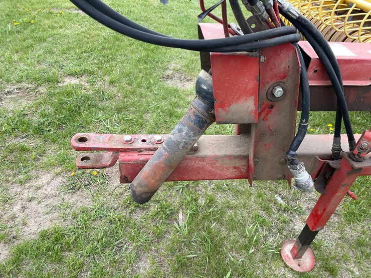 #1033-•-hew-holland-790-chopper-with-hay-head-image-14