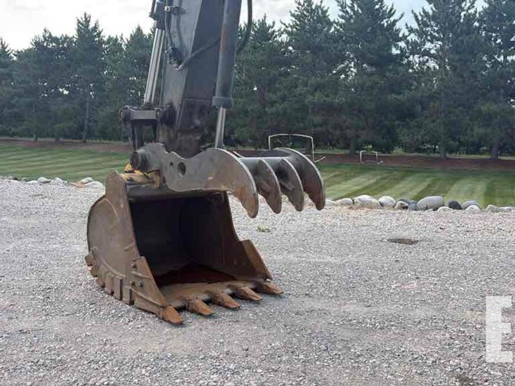 2013-deere-160g-lc-image-10
