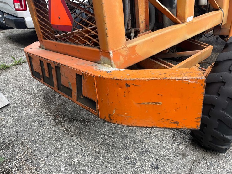 #1100-•-lull-highlander-ii-telehandler-image-32