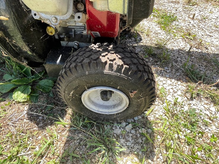 #3322-•-yard-machines-chipper-image-15