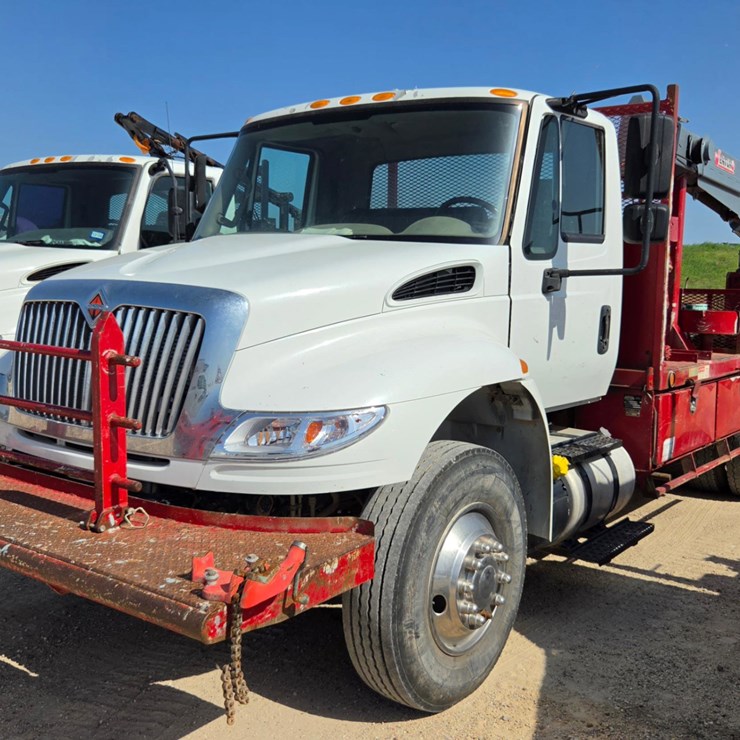 2018 INTERNATIONAL DURASTAR 4300