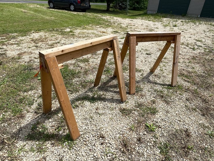 #3339-•-(2)-wood-sawhorses-image-3