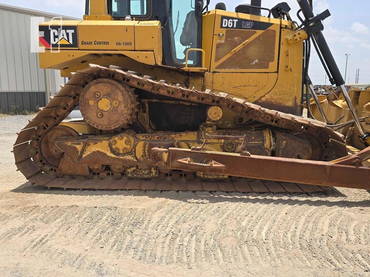 2018-caterpillar-d6t-lgp-image-36
