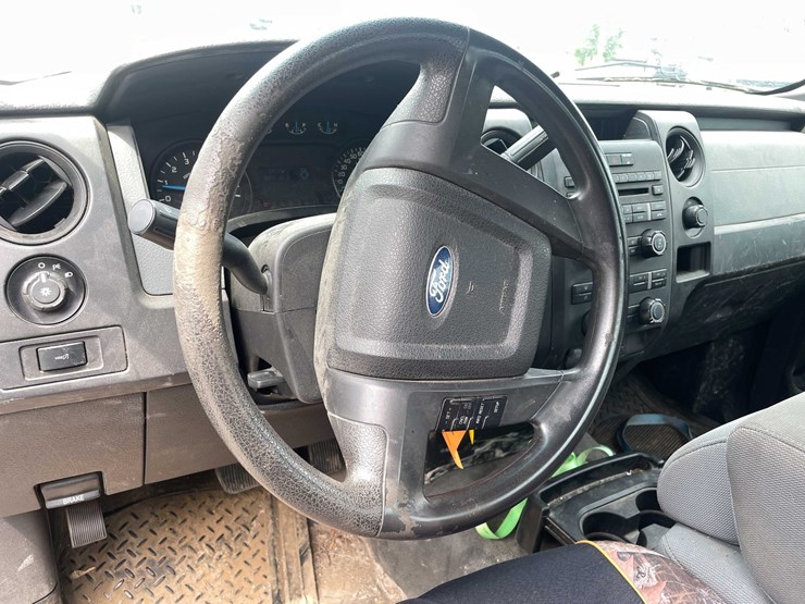 2014-ford-f150-xl-image-41