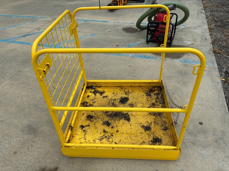 #2415-•-man-basket-for-forklift-image-4
