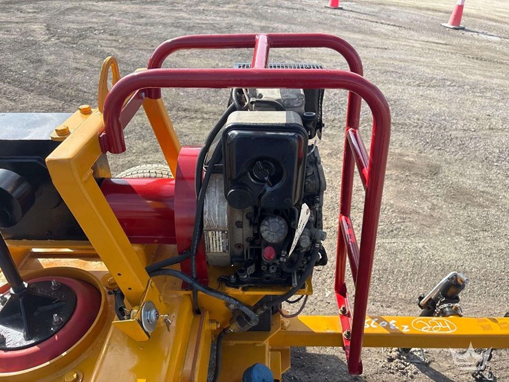4in.-double-diaphragm-towable-trash-pump-image-7