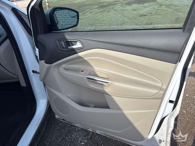 2017-ford-escape-image-21