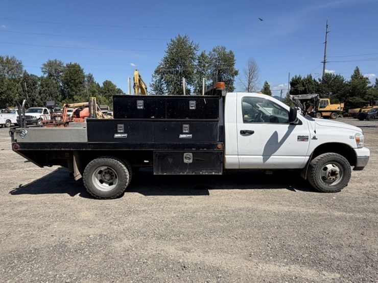 2008-dodge-ram-3500-image-3