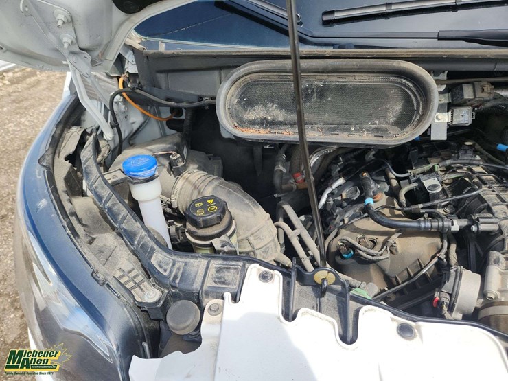 2016-ford-transit-image-11