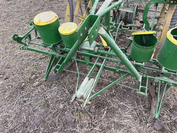 john-deere-two-row-planter-image-9