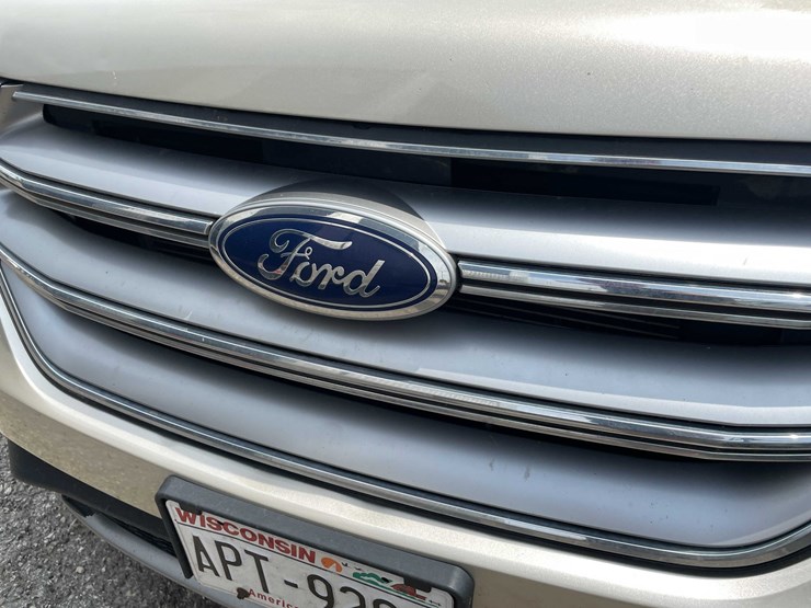 2018-ford-edge-sel-image-9