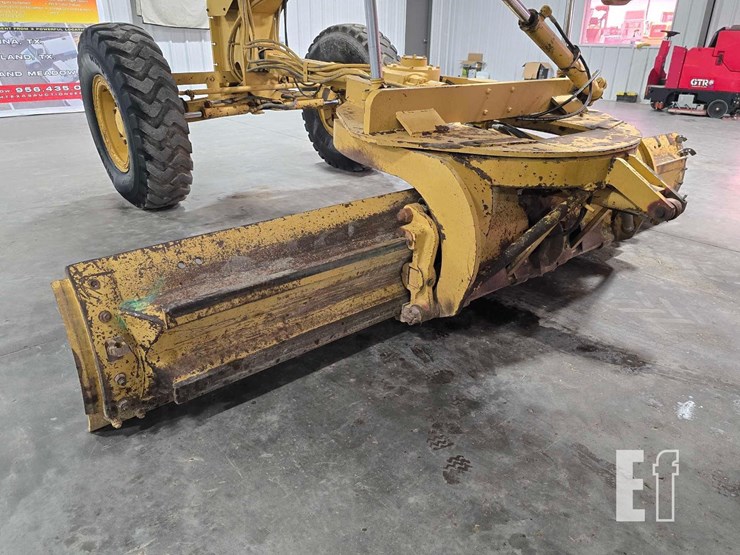 1996-caterpillar-140h-image-12
