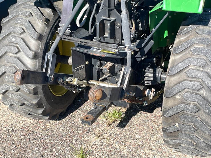 john-deere-4010-image-34