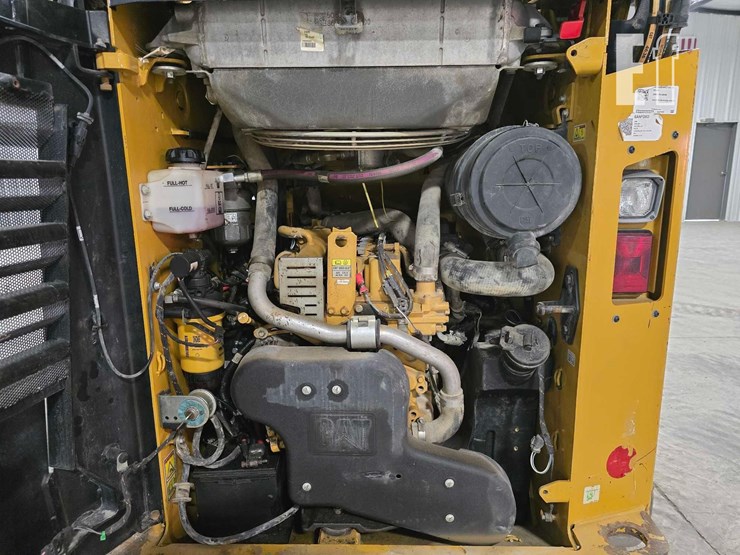 2021-caterpillar-259d3-image-25