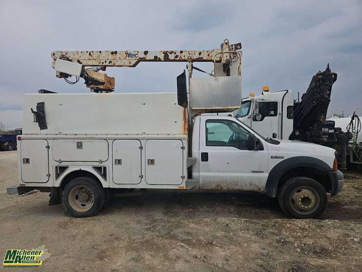2006-ford-f550-image-6
