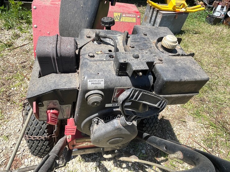 #3321-•-estate-28"-snow-blower-image-16