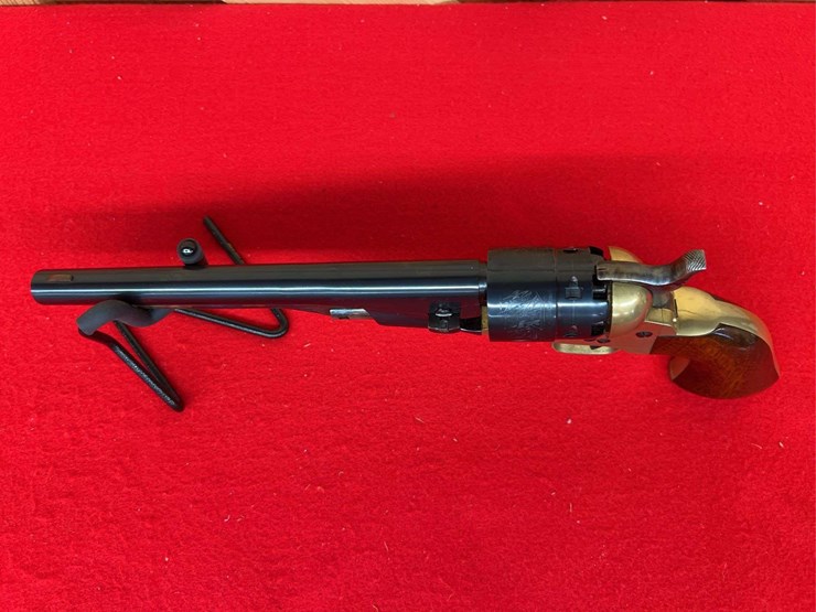 asm-blackpowder-.44-caliber-sa-revolver-image-2