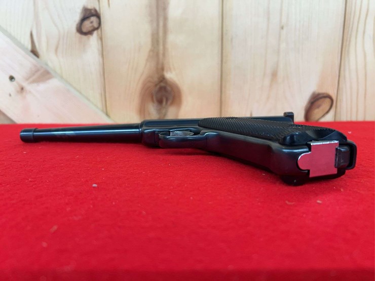 ruger-mark-1-standard-.22-lr-semiauto-pistol-image-7