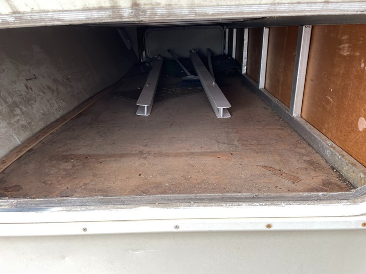 #1036-•-2003-keystone-bunkhouse-26'-camper-(has-wi-title)-image-40