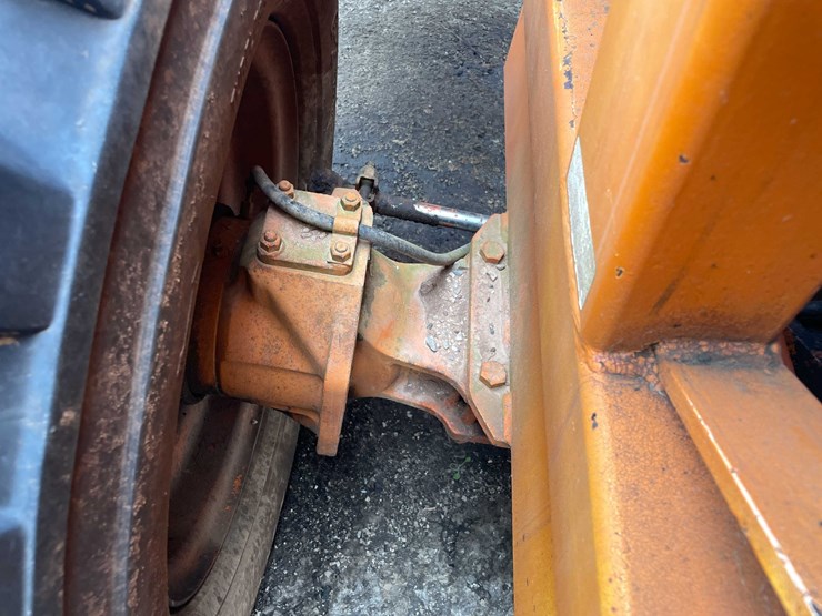 #1100-•-lull-highlander-ii-telehandler-image-40