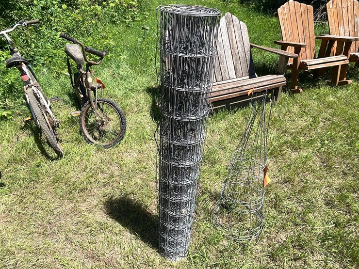 #3302-•-wire-fencing-and-tomato-cages-image-10