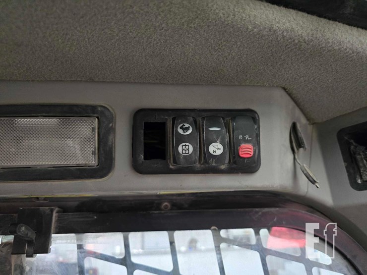 2018-caterpillar-289d-image-19
