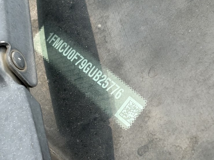 2016-ford-escape-image-9