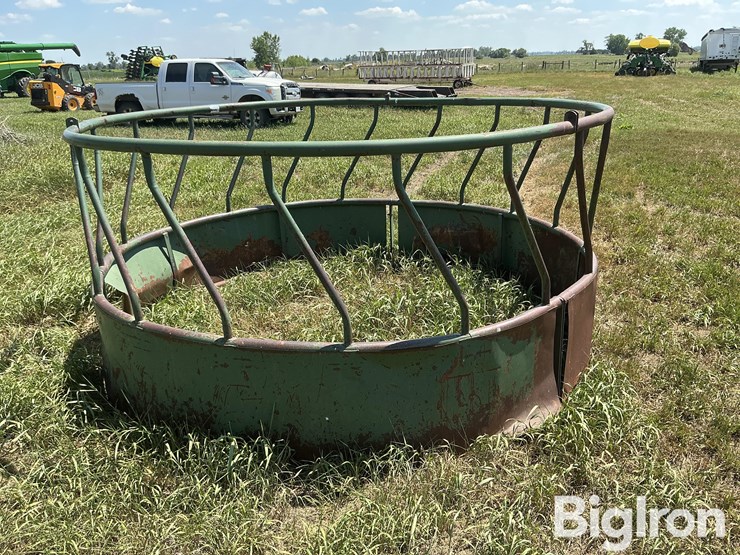 round-bale-feeder-image-4