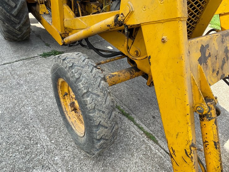 john-deere-440-image-21