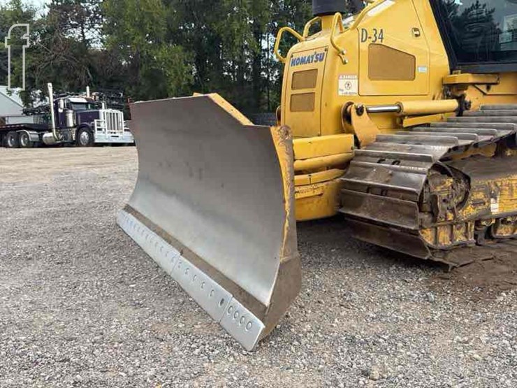 2014-komatsu-d51pxi-22-image-9