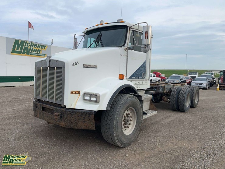2000-kenworth-t800-image-1
