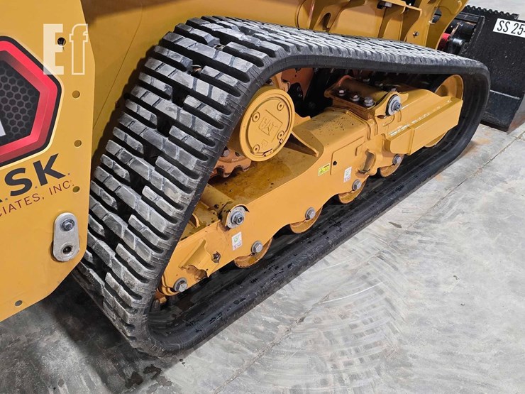 2025-caterpillar-255-image-38