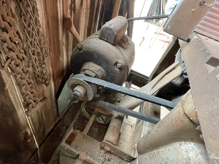 #2338-•-simpson--sears-table-saw-and-black-and-decker-circular-saw-image-7