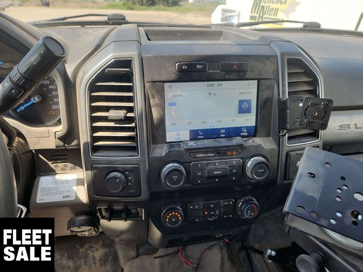 2022-ford-f550-image-22