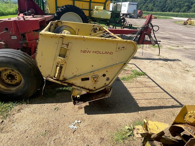 new-holland-880-image-4