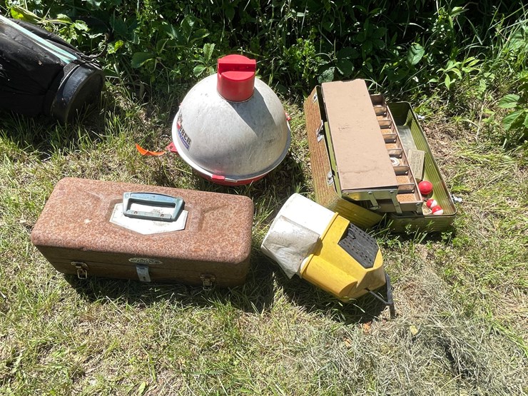 #3304-•-vintage-metal-tackle-boxes-with-contents-image-2
