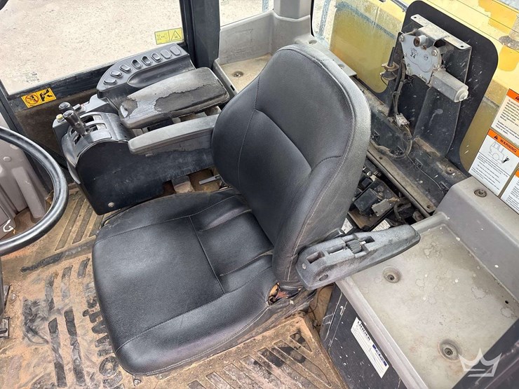 komatsu-wa380-8-image-25