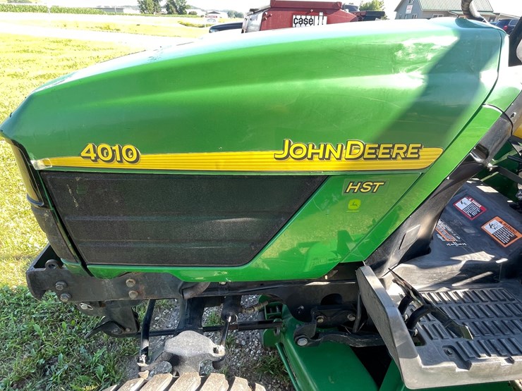 john-deere-4010-image-8
