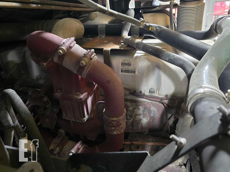 2016-mack-leu613-image-24