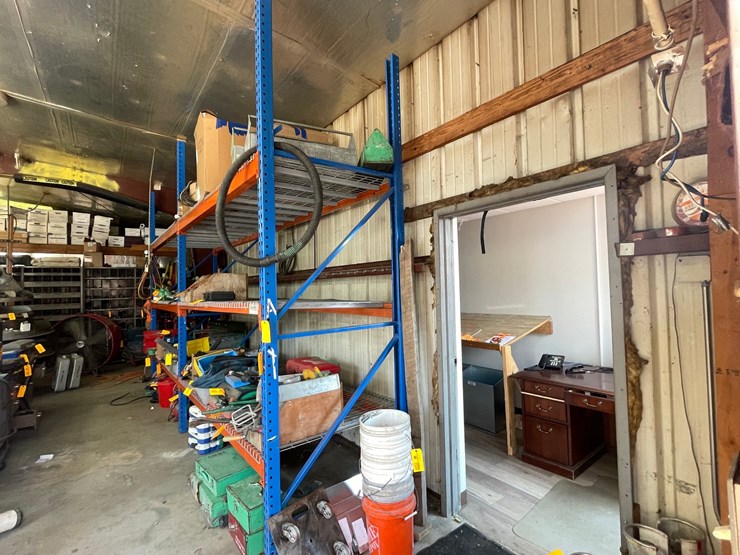 #4051-•-(2)-sections-of-pallet-racking-image-3