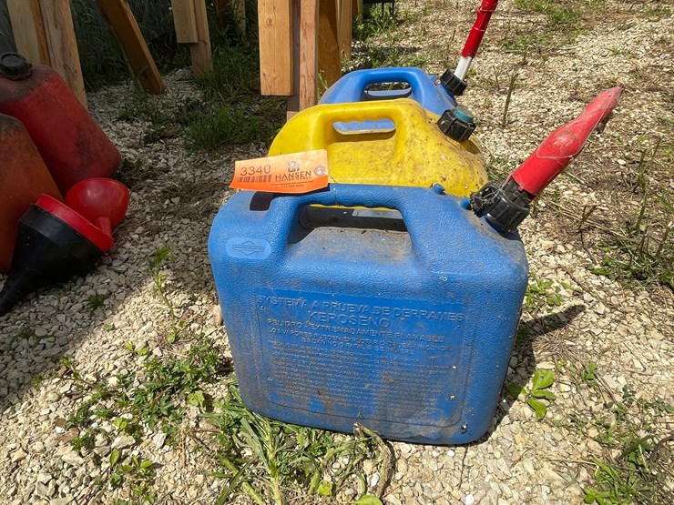 #3340-•-(3)-fuel-cans-image-4